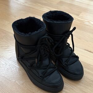 Inuikii Black Fur-Lined Winter Boots size 7